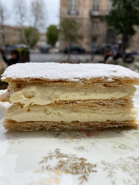 Mille-feuilles crème mascarpone vanille et caramel beurre salé