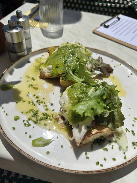 Saltimbocca de Veau Français, pommes de terre rôties & Pesto alla Genovese 